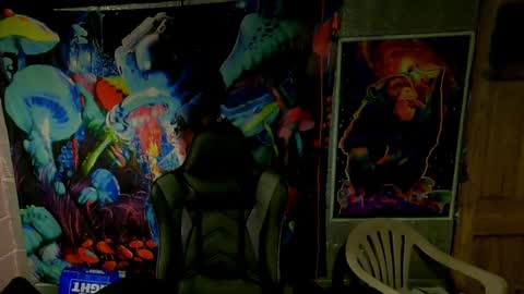 Snapshot of greenlungs8195 chatting on December 29, 2024, 12:45 pm Greenlungs8195 online show from December 29, 2024, 12:45 pm