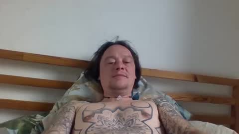 Greenmoon online show from May 4, 2026, 10:11 am