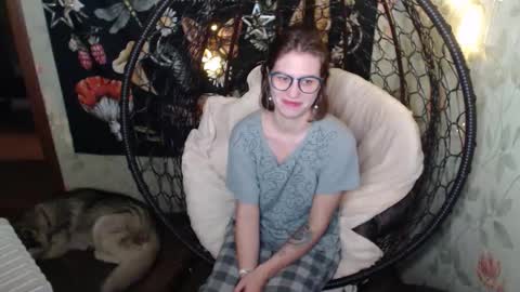 Lina online show from November 15, 2025, 7:27 am