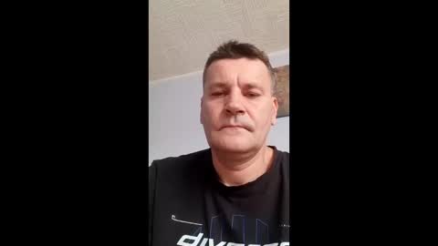Snapshot of gregorek460 chatting on May 11, 2026, 1:28 pm gregorek460 online show from May 11, 2026, 1:28 pm