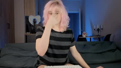 Greg-independent model online show from March 28, 2026, 8:19 pm