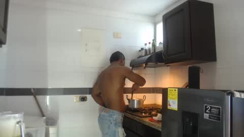 Gregory max online show from September 17, 2025, 6:09 pm