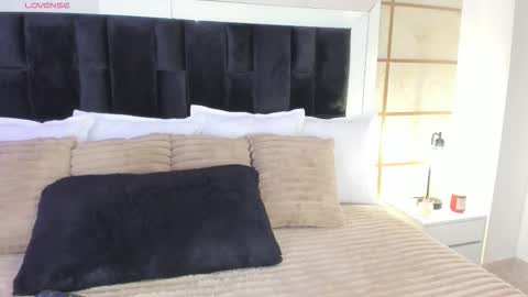 Greta Velvet  online show from March 4, 2026, 7:31 pm