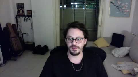 grey_uchi online show from April 17, 2026, 2:36 am