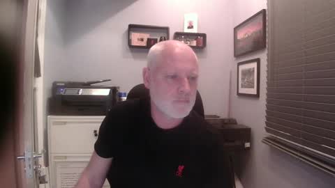 greyfox_6000 online show from March 5, 2025, 10:43 pm
