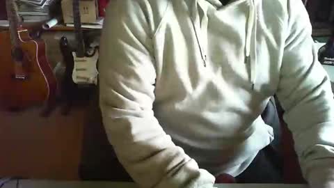 greyhounddog online show from November 14, 2025, 8:13 am