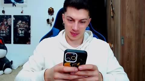 griego01 online show from December 3, 2024, 4:14 am