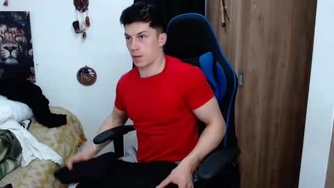 griego01 online show from January 3, 2025, 9:05 pm