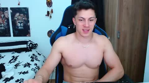 griego01 online show from February 11, 2025, 10:28 pm