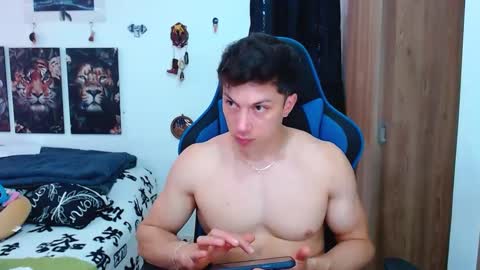 griego01 online show from February 17, 2025, 7:10 pm