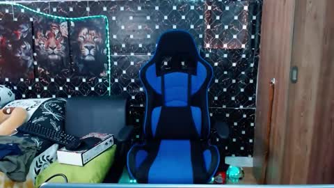 griego01 online show from September 13, 2025, 8:08 pm