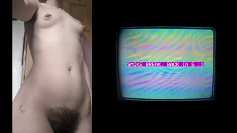 grimygirlie online show from May 17, 2026, 3:37 am