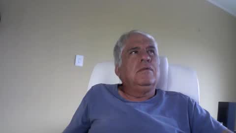 grisa01 online show from January 7, 2026, 1:02 pm