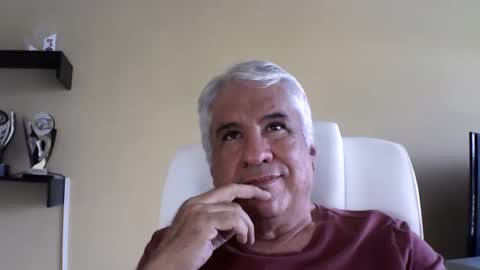 grisa01 online show from April 2, 2026, 2:15 pm