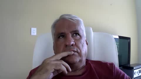 grisa01 online show from April 14, 2026, 1:50 pm