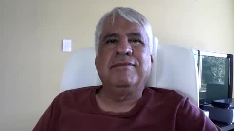 Snapshot of grisa01 chatting on May 4, 2026, 12:45 pm grisa01 online show from May 4, 2026, 12:45 pm