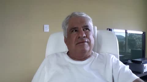 Snapshot of grisa01 chatting on May 10, 2026, 11:26 am grisa01 online show from May 10, 2026, 11:26 am
