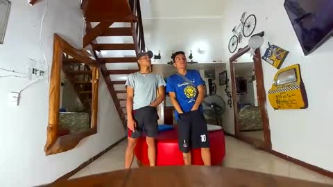 GRIVALS. THOMAS AND DAMIAND online show from December 1, 2024, 6:08 pm