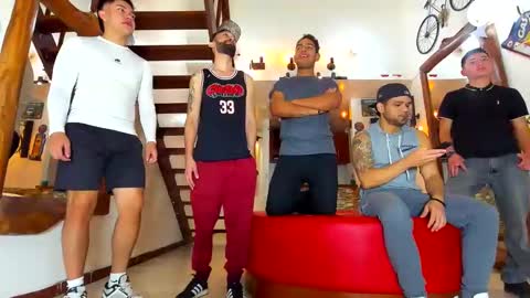 GRIVALS. THOMAS AND DAMIAND online show from January 19, 2025, 5:07 pm