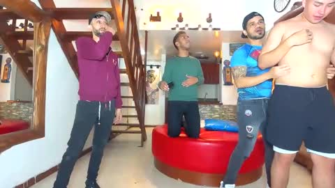 GRIVALS. THOMAS AND DAMIAND online show from January 28, 2025, 5:14 pm