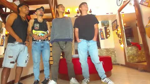 GRIVALS. THOMAS AND DAMIAND online show from February 16, 2025, 5:04 pm