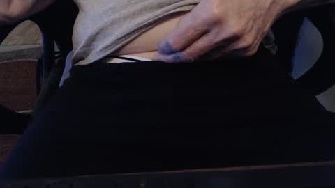 Snapshot of griz01 chatting on September 24, 2025, 4:32 pm griz01 online show from September 24, 2025, 4:32 pm