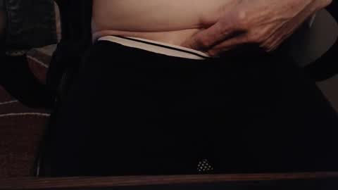 Snapshot of griz01 chatting on November 7, 2025, 4:40 pm griz01 online show from November 7, 2025, 4:40 pm