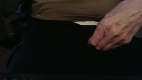 Snapshot of griz01 chatting on March 2, 2026, 1:40 pm griz01 online show from March 2, 2026, 1:40 pm