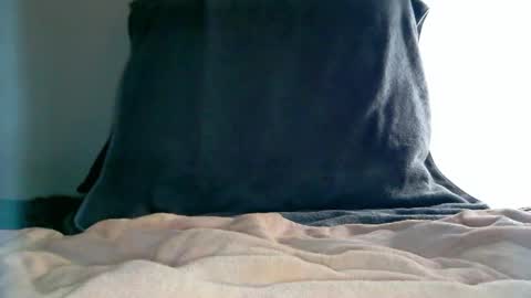 Charlie online show from November 17, 2025, 3:01 am