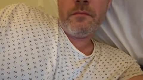 Snapshot of grzegorz34 chatting on November 9, 2025, 9:18 am Greg online show from November 9, 2025, 9:18 am