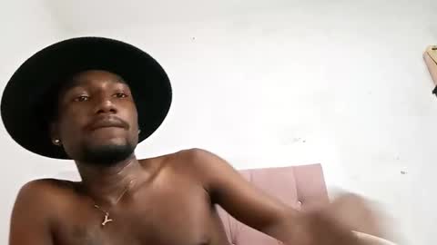 Snapshot of guapoj chatting on February 19, 2025, 8:10 pm guapoj online show from February 19, 2025, 8:10 pm