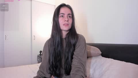 Elena online show from January 7, 2025, 8:42 pm