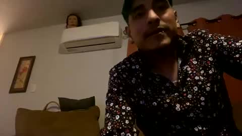 Snapshot of guerra938644 chatting on February 22, 2025, 1:33 am BulgeAddiction online show from February 22, 2025, 1:33 am