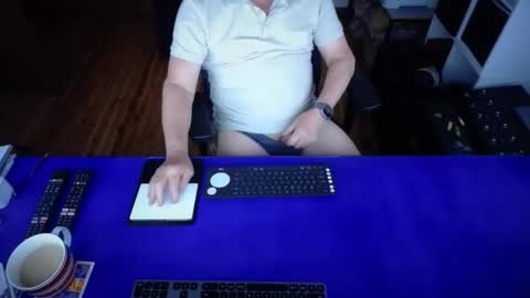 guesswhatigot2 online show from September 19, 2025, 7:10 am