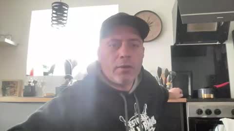 guil0 online show from March 1, 2026, 5:04 pm