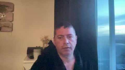 Snapshot of guil0 chatting on July 14, 2026, 7:46 am guil0 online show from July 14, 2026, 7:46 am