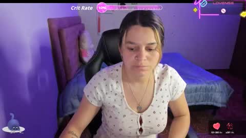 Hello Im Julieta Im 25 years old welcome to my room have fun and be happy. online show from September 13, 2025, 3:28 am