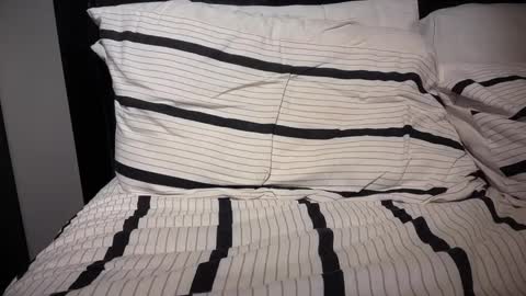 Snapshot of gumbywanna chatting on January 8, 2025, 1:42 am gumbywanna online show from January 8, 2025, 1:42 am