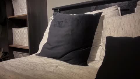 Snapshot of gumbywanna chatting on March 8, 2025, 8:14 pm gumbywanna online show from March 8, 2025, 8:14 pm