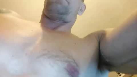 Snapshot of gunnarssonbenni33 chatting on June 8, 2026, 1:28 am gunnarssonbenni33 online show from June 8, 2026, 1:28 am