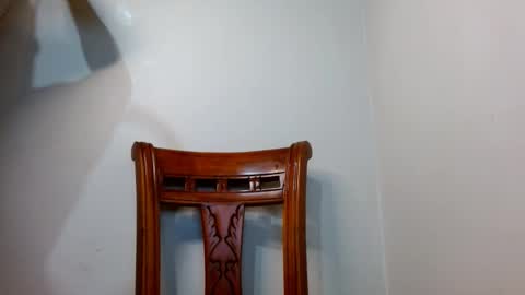 holl latino online show from March 16, 2026, 3:45 am