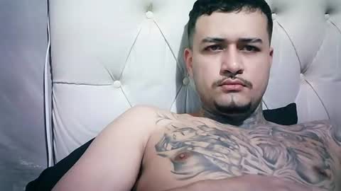 gustavo942493 online show from July 17, 2026, 5:03 am