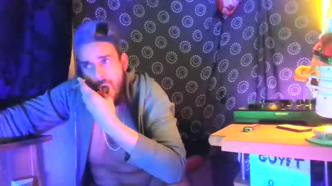 guyst049 online show from February 3, 2026, 2:53 am