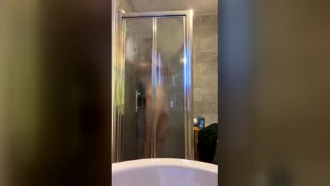 Workmans cam online show from December 19, 2025, 4:36 pm