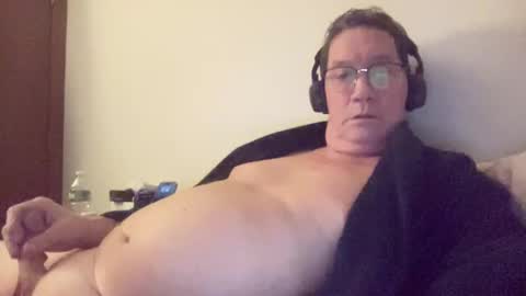 Snapshot of gwashere4u chatting on December 16, 2024, 5:17 am gwashere4u online show from December 16, 2024, 5:17 am