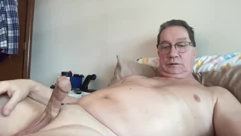 Snapshot of gwashere4u chatting on February 24, 2025, 1:42 pm gwashere4u online show from February 24, 2025, 1:42 pm