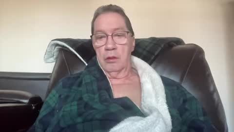 Snapshot of gwashere4u chatting on March 9, 2025, 12:53 pm gwashere4u online show from March 9, 2025, 12:53 pm