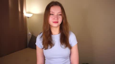 Snapshot of gwennielove chatting on May 7, 2026, 4:51 am Molly online show from May 7, 2026, 4:51 am