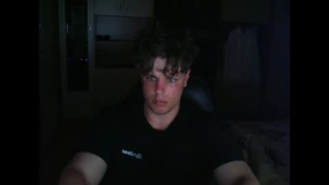 gymguy0505 online show from May 3, 2026, 9:21 pm