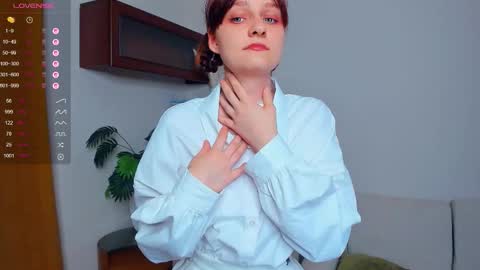 Snapshot of h0lyangel chatting on September 21, 2025, 7:26 pm Kelly  Lilly online show from September 21, 2025, 7:26 pm